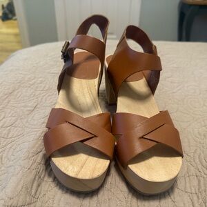 LOFT Tan Leather Women's Sandals